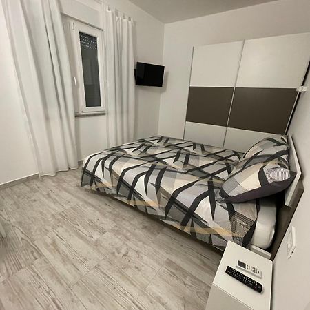 Apartments Demarin เมดูลิน ภายนอก รูปภาพ